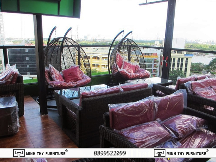 King Rooftop Coffee sofa nhua gia may 4