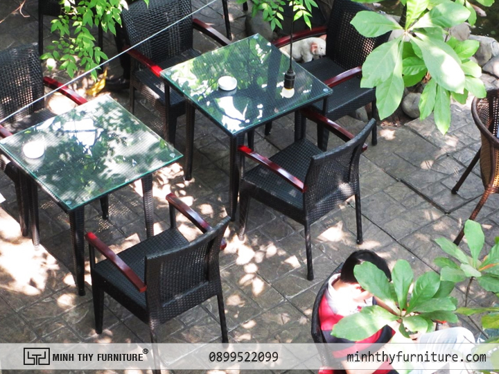 Bàn Ghế nhựa giả mây minh thy tại Cafe Suối Đá