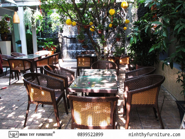 Bàn Ghế nhựa giả mây minh thy tại Cafe Suối Đá