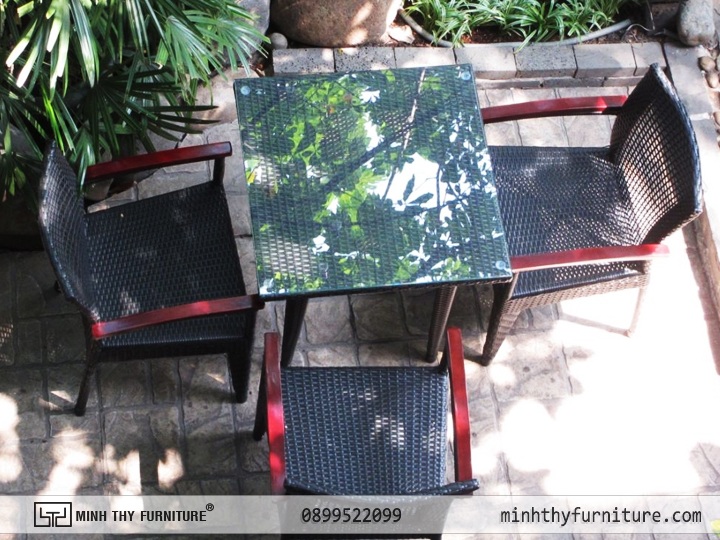 Bàn Ghế nhựa giả mây minh thy tại Cafe Suối Đá