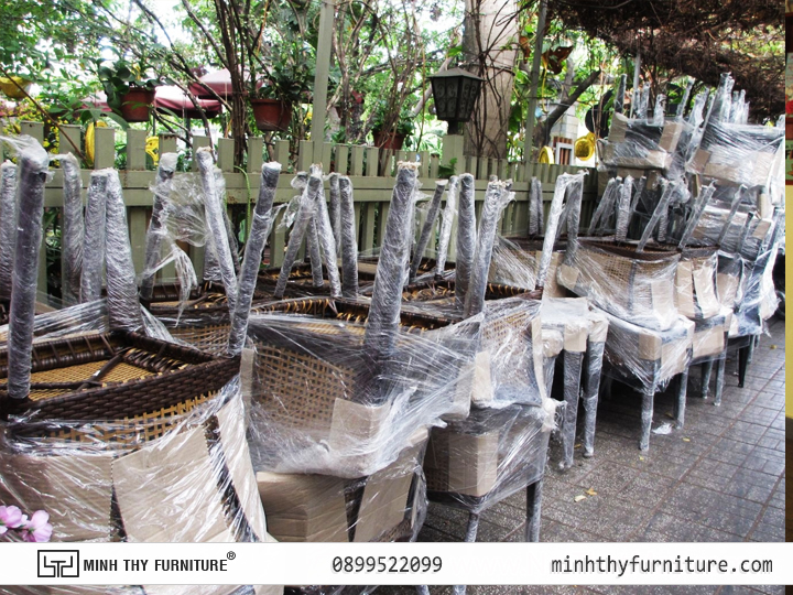 Bàn Ghế nhựa giả mây minh thy tại Cafe Suối Đá