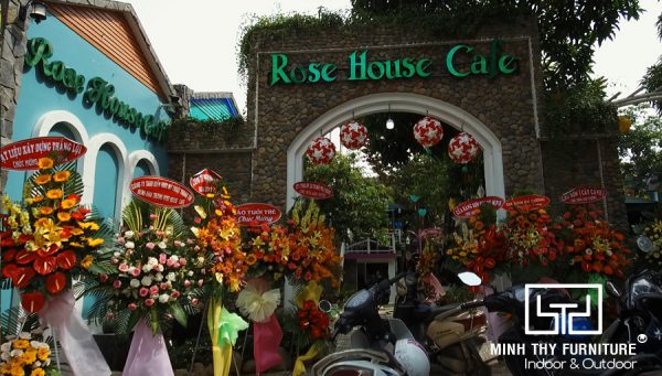 Rose House Café – địa điểm mới nổi hút “team sống ảo” Bình Dương