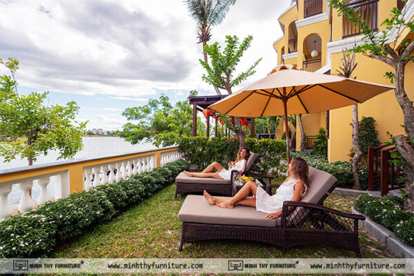 ghe ho boi nhua gia may minh thy tai Little Riverside Hoi An 1