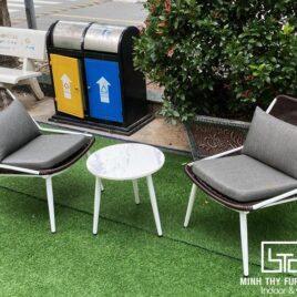 ban ghe ban cong nhua gia may MT2057 2