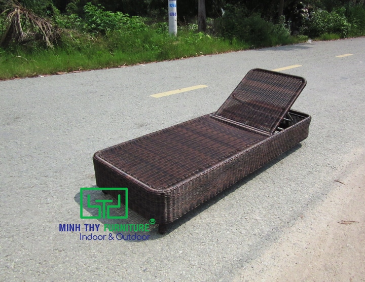 Ghế Nằm Bể Bơi Giả Mây
